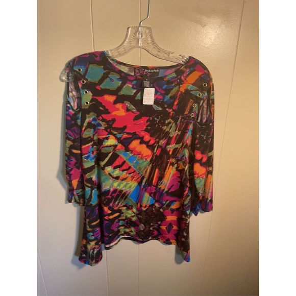 Peck & Peck Tops - Colorfully loved blouse